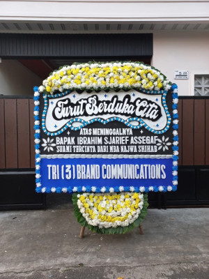 Papan Bunga Duka di Setia